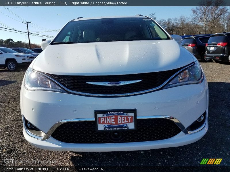 Bright White / Cognac/Alloy/Toffee 2018 Chrysler Pacifica Touring L Plus