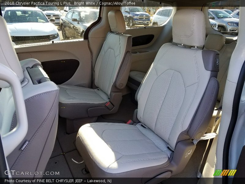 Bright White / Cognac/Alloy/Toffee 2018 Chrysler Pacifica Touring L Plus