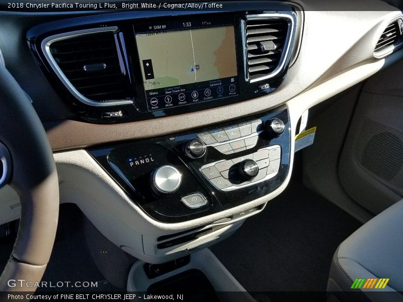 Bright White / Cognac/Alloy/Toffee 2018 Chrysler Pacifica Touring L Plus