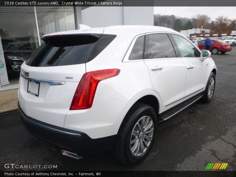 Crystal White Tricoat / Sahara Beige 2018 Cadillac XT5 Luxury AWD