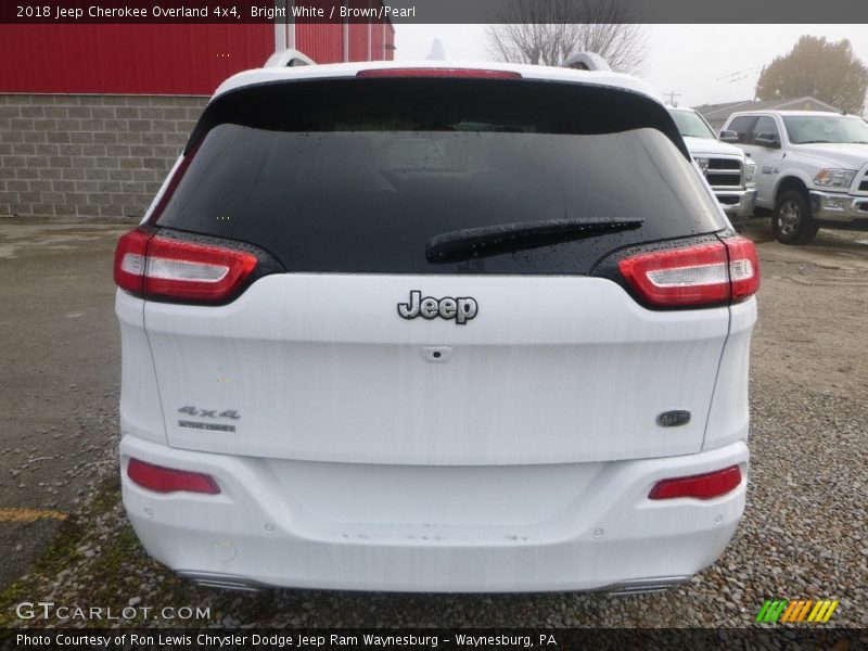 Bright White / Brown/Pearl 2018 Jeep Cherokee Overland 4x4