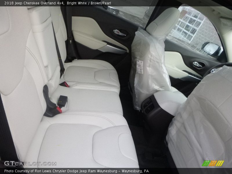 Bright White / Brown/Pearl 2018 Jeep Cherokee Overland 4x4