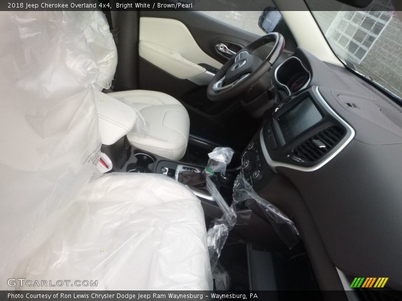 Bright White / Brown/Pearl 2018 Jeep Cherokee Overland 4x4
