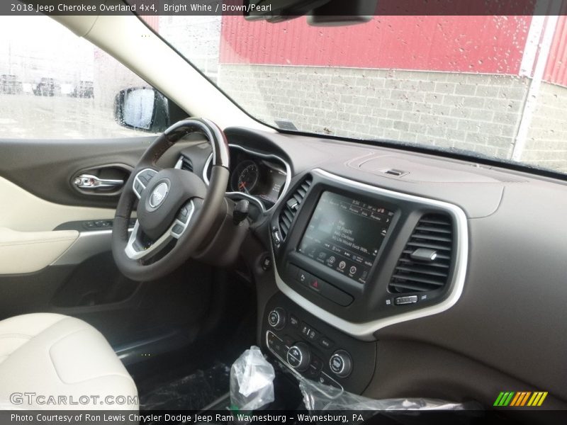 Bright White / Brown/Pearl 2018 Jeep Cherokee Overland 4x4