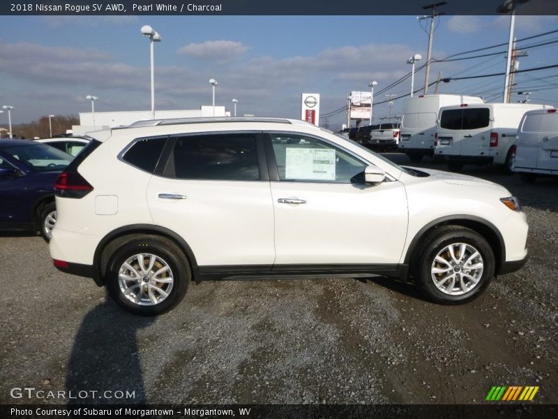  2018 Rogue SV AWD Pearl White