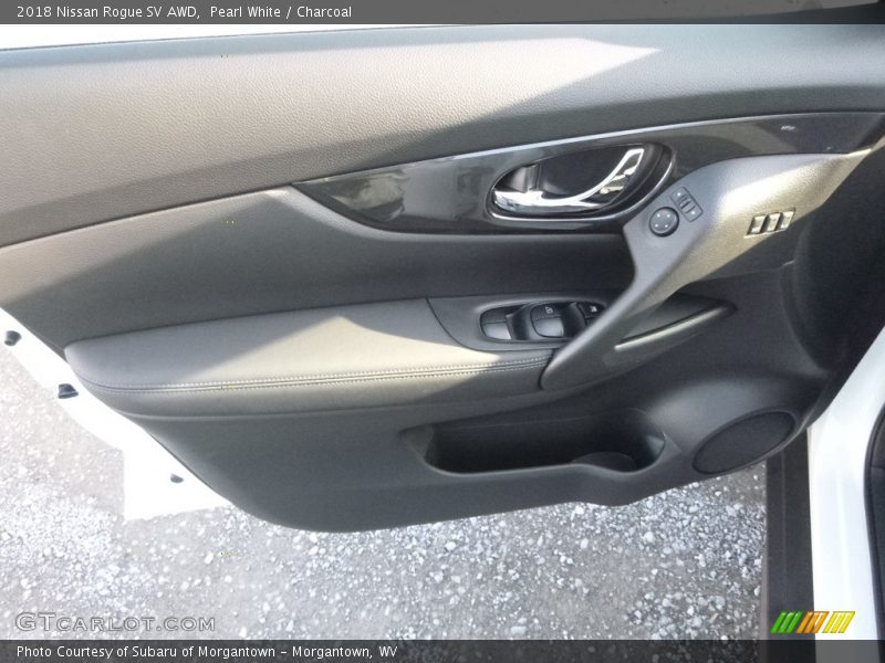 Pearl White / Charcoal 2018 Nissan Rogue SV AWD