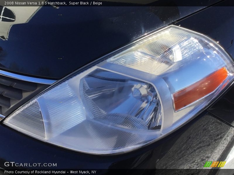 Super Black / Beige 2008 Nissan Versa 1.8 S Hatchback