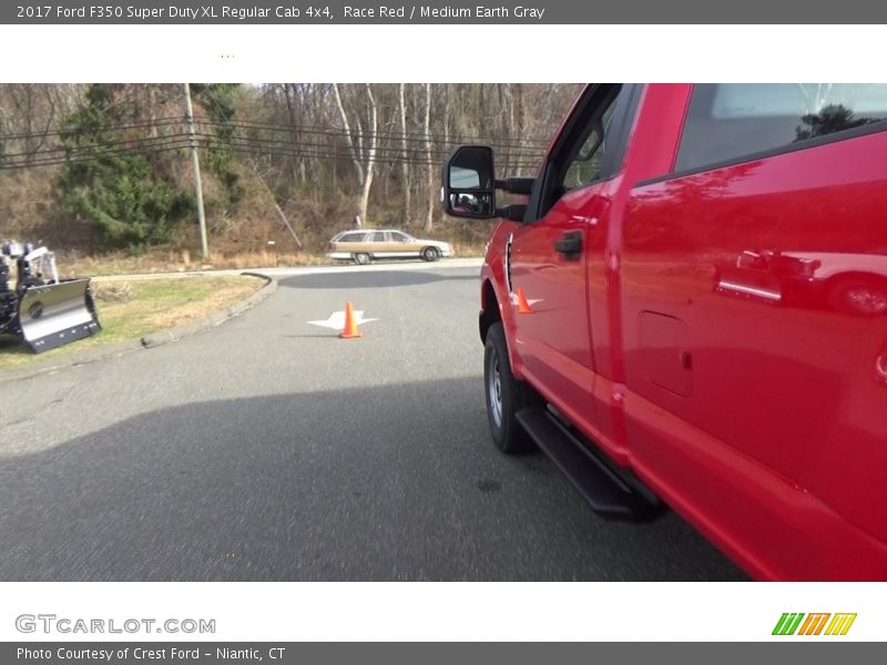 Race Red / Medium Earth Gray 2017 Ford F350 Super Duty XL Regular Cab 4x4