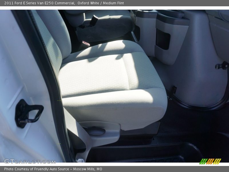 Oxford White / Medium Flint 2011 Ford E Series Van E250 Commercial
