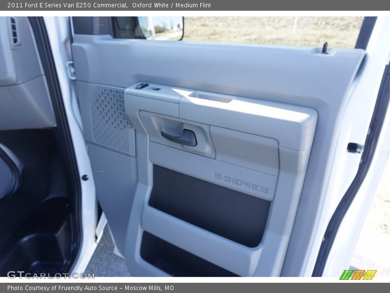 Oxford White / Medium Flint 2011 Ford E Series Van E250 Commercial