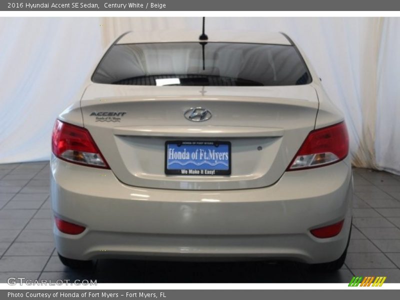 Century White / Beige 2016 Hyundai Accent SE Sedan