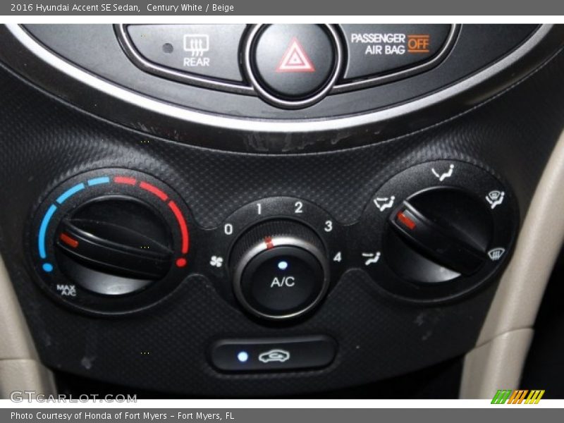 Century White / Beige 2016 Hyundai Accent SE Sedan