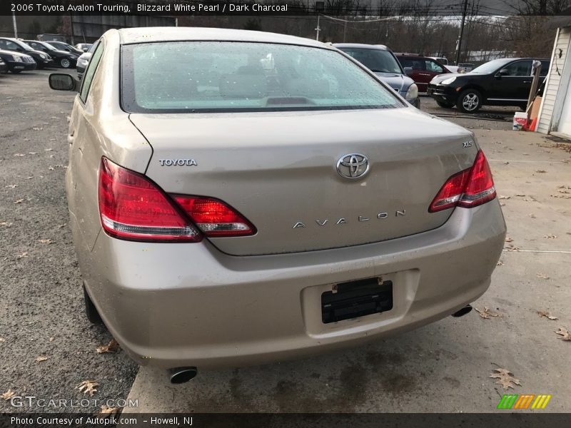Blizzard White Pearl / Dark Charcoal 2006 Toyota Avalon Touring