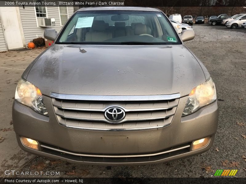 Blizzard White Pearl / Dark Charcoal 2006 Toyota Avalon Touring