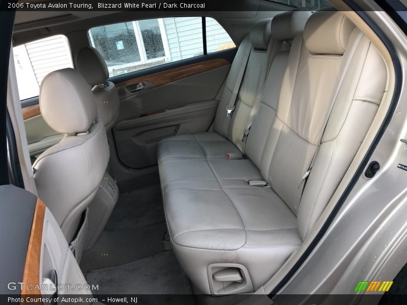 Blizzard White Pearl / Dark Charcoal 2006 Toyota Avalon Touring