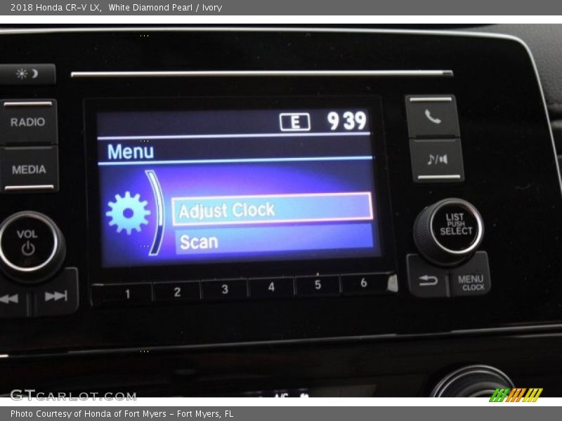 White Diamond Pearl / Ivory 2018 Honda CR-V LX