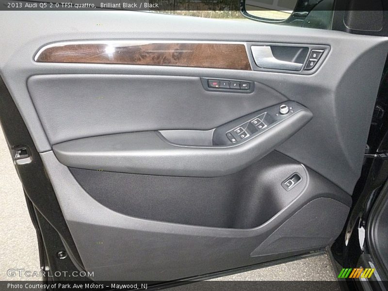 Brilliant Black / Black 2013 Audi Q5 2.0 TFSI quattro