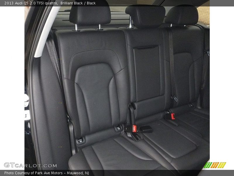 Brilliant Black / Black 2013 Audi Q5 2.0 TFSI quattro
