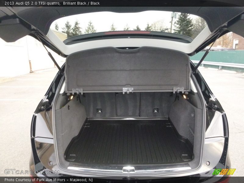 Brilliant Black / Black 2013 Audi Q5 2.0 TFSI quattro