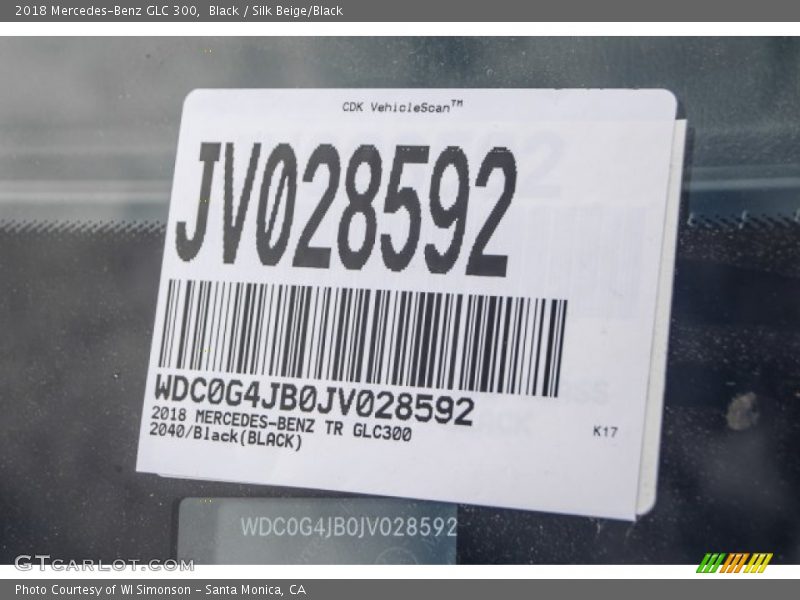 Black / Silk Beige/Black 2018 Mercedes-Benz GLC 300