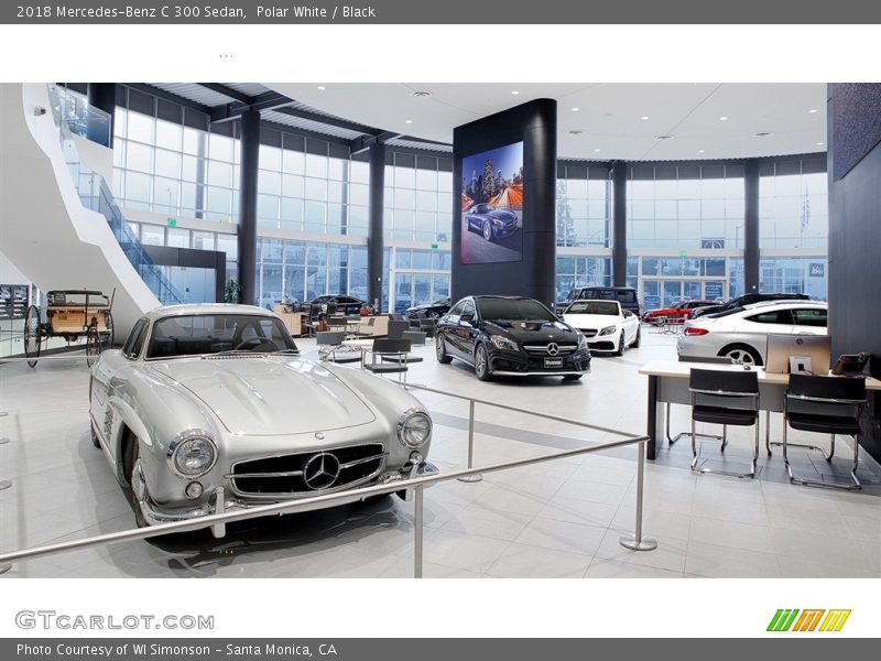 Polar White / Black 2018 Mercedes-Benz C 300 Sedan