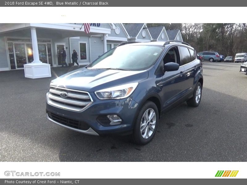 Blue Metallic / Charcoal Black 2018 Ford Escape SE 4WD