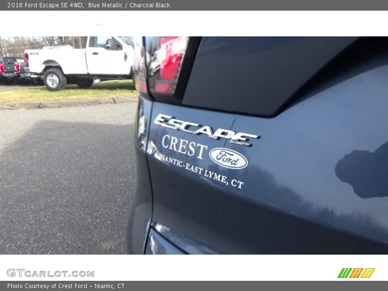 Blue Metallic / Charcoal Black 2018 Ford Escape SE 4WD