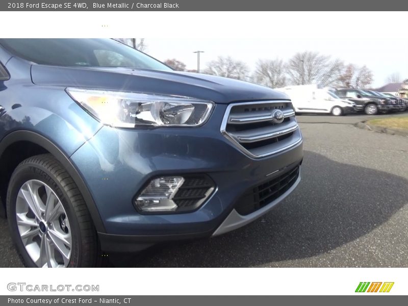 Blue Metallic / Charcoal Black 2018 Ford Escape SE 4WD