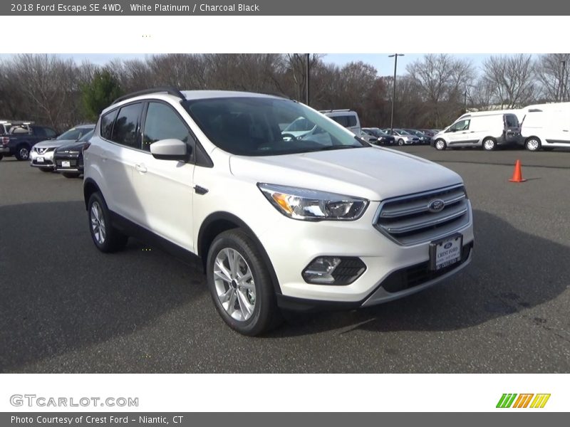 White Platinum / Charcoal Black 2018 Ford Escape SE 4WD