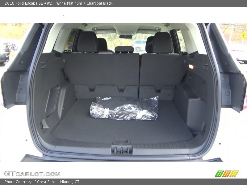 White Platinum / Charcoal Black 2018 Ford Escape SE 4WD