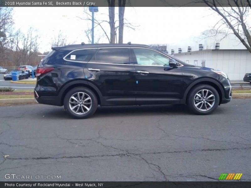 Becketts Black / Gray 2018 Hyundai Santa Fe SE