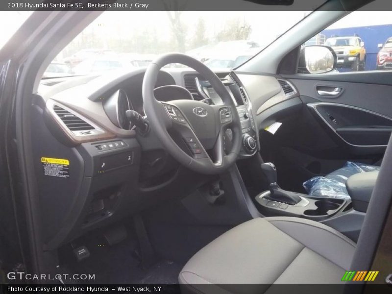 Becketts Black / Gray 2018 Hyundai Santa Fe SE