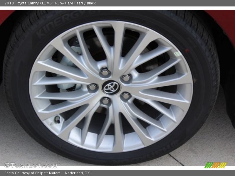 Ruby Flare Pearl / Black 2018 Toyota Camry XLE V6