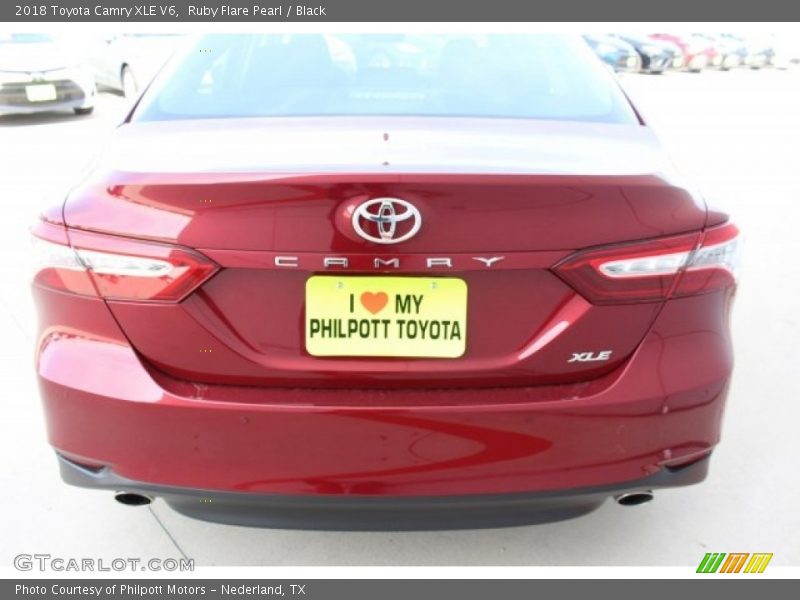 Ruby Flare Pearl / Black 2018 Toyota Camry XLE V6