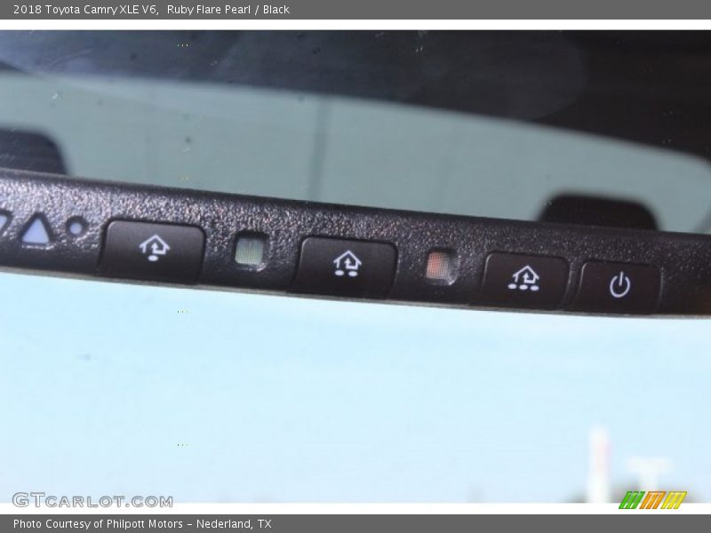 Ruby Flare Pearl / Black 2018 Toyota Camry XLE V6