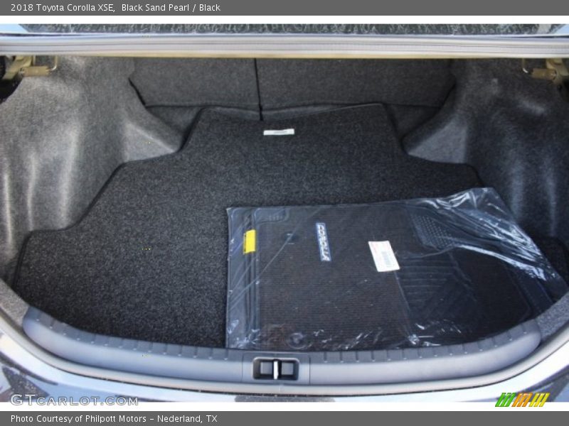 Black Sand Pearl / Black 2018 Toyota Corolla XSE