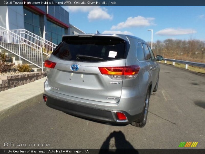 Celestial Silver Metallic / Ash 2018 Toyota Highlander Hybrid Limited AWD
