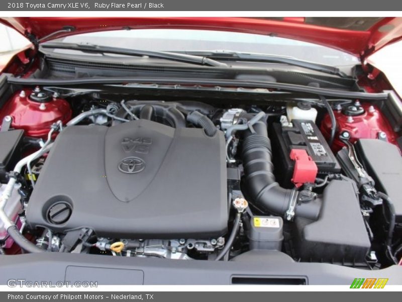 Ruby Flare Pearl / Black 2018 Toyota Camry XLE V6