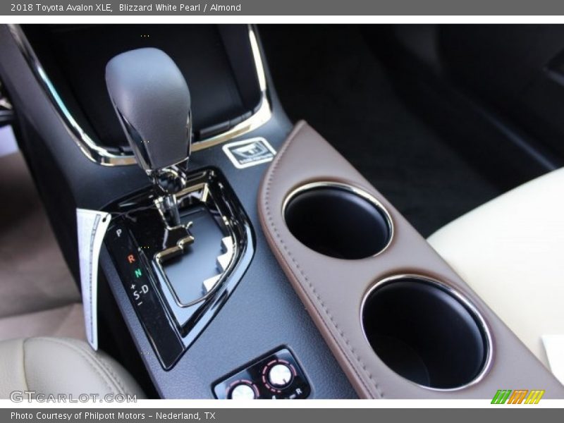 Blizzard White Pearl / Almond 2018 Toyota Avalon XLE