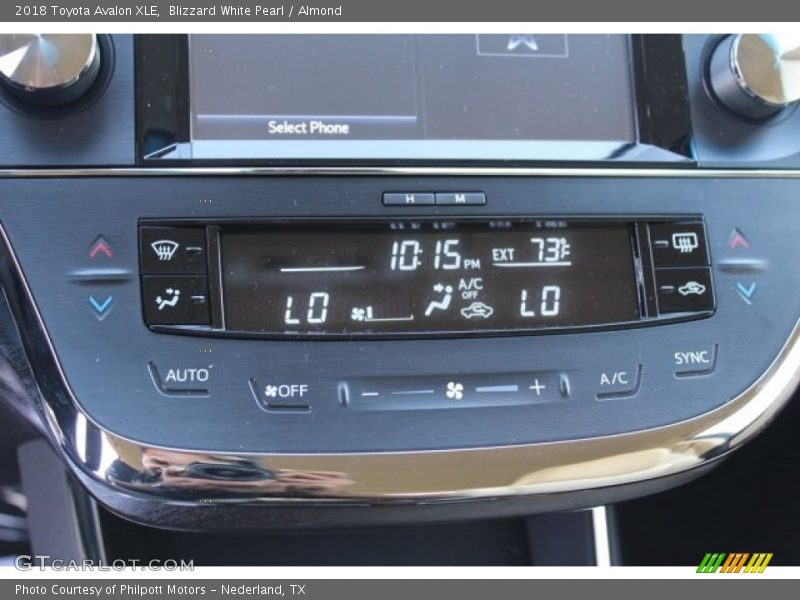 Blizzard White Pearl / Almond 2018 Toyota Avalon XLE