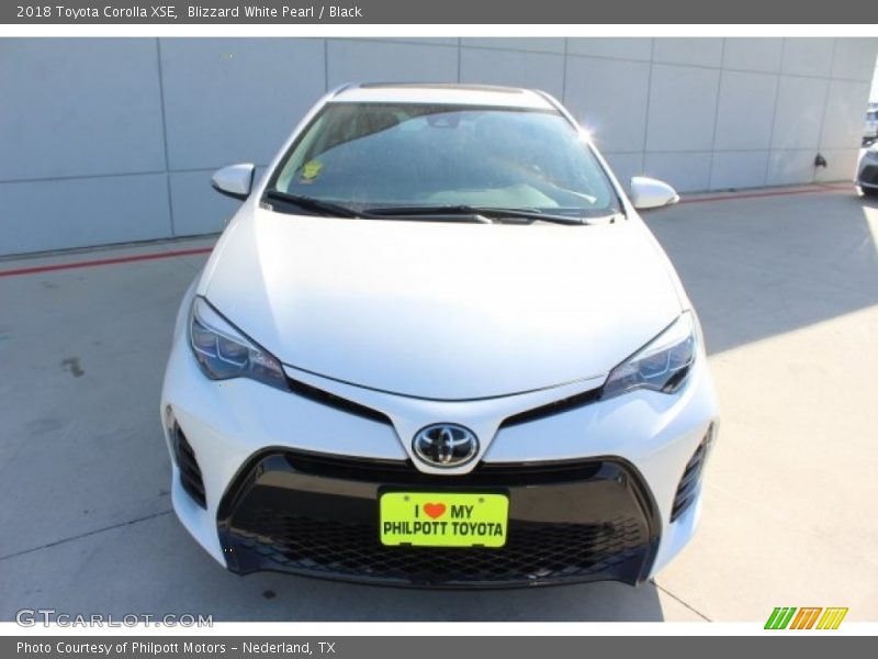 Blizzard White Pearl / Black 2018 Toyota Corolla XSE