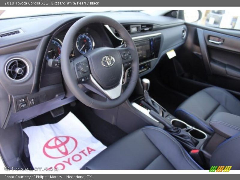 Blizzard White Pearl / Black 2018 Toyota Corolla XSE