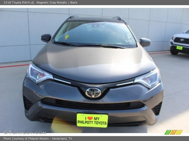 Magnetic Gray Metallic / Black 2018 Toyota RAV4 LE