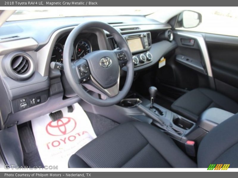 Magnetic Gray Metallic / Black 2018 Toyota RAV4 LE