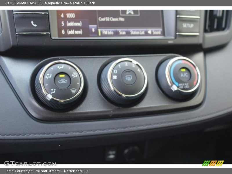 Magnetic Gray Metallic / Black 2018 Toyota RAV4 LE
