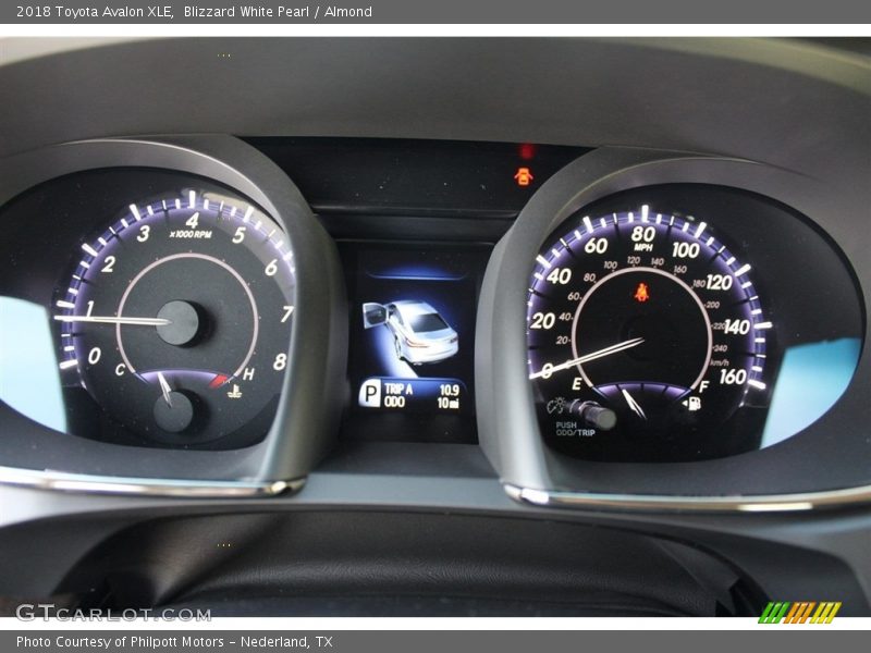 Blizzard White Pearl / Almond 2018 Toyota Avalon XLE