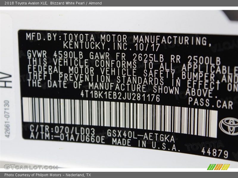Blizzard White Pearl / Almond 2018 Toyota Avalon XLE