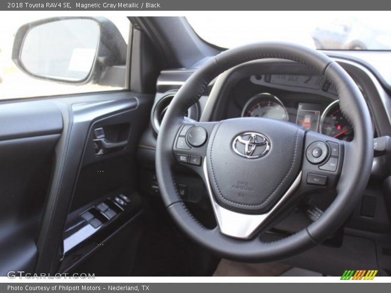 Magnetic Gray Metallic / Black 2018 Toyota RAV4 SE