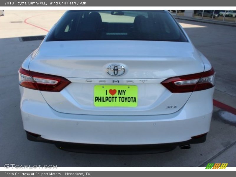 Wind Chill Pearl / Ash 2018 Toyota Camry XLE