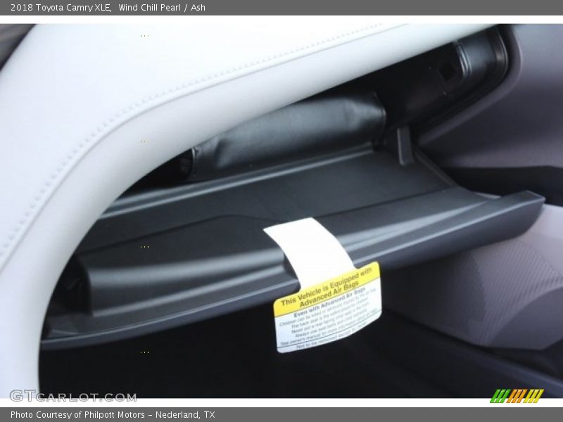 Wind Chill Pearl / Ash 2018 Toyota Camry XLE